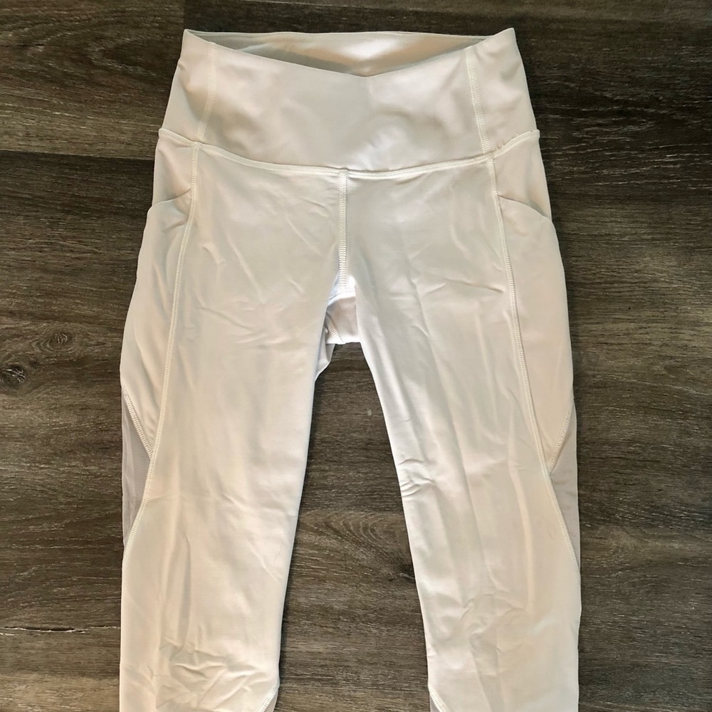 Lululemon Pace Riv High-Rise Crop 22” - White